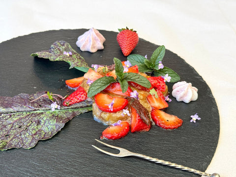 360° RABABERGRÜTZE MIT ERDBEEREN UND BAISER